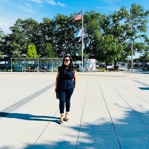 Meet your Posher, Ioanna